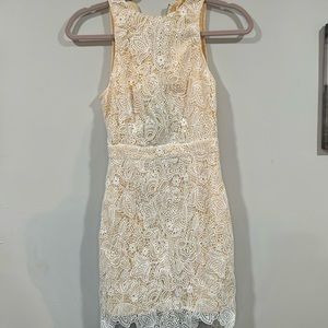 ⭐️ 2/$10 - White Lace Dress